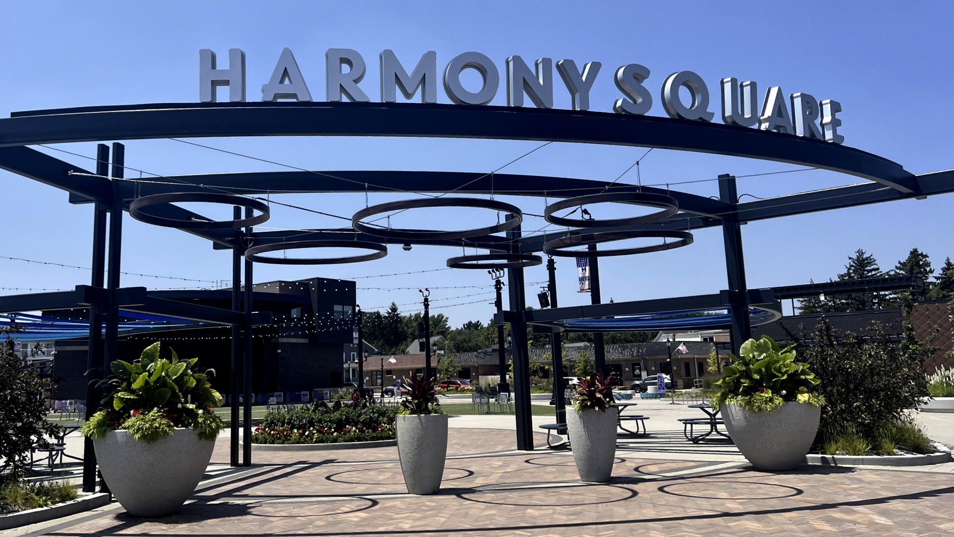 Photo Of Downtown Tinley Park Harmony Square Located Off Of Oak Park Ave